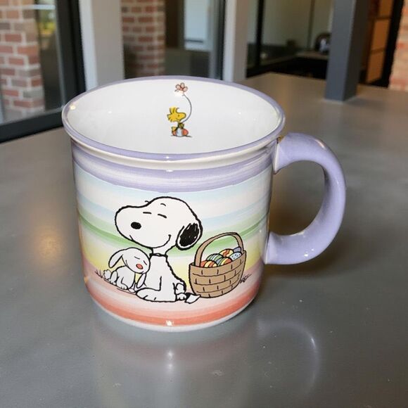 2023 New Colorful Stripes 19oz Coffee Mug Snoopy & Easter Bunny Basket Eggs - Picture 1 of 8